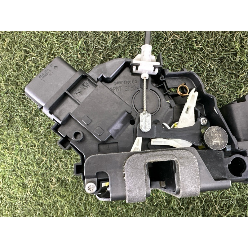 Замок двери (кузов и элементы) LAND ROVER Range Rover Evoque L538 2015 2.0 LR013800