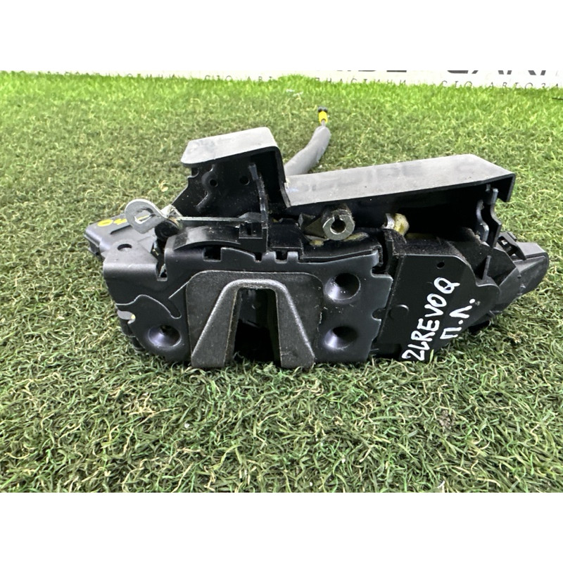 Замок двери (кузов и элементы) LAND ROVER Range Rover Evoque L538 2015 2.0 LR013801