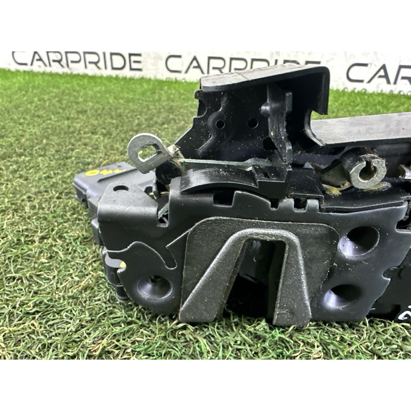 Замок двери (кузов и элементы) LAND ROVER Range Rover Evoque L538 2015 2.0 LR013801