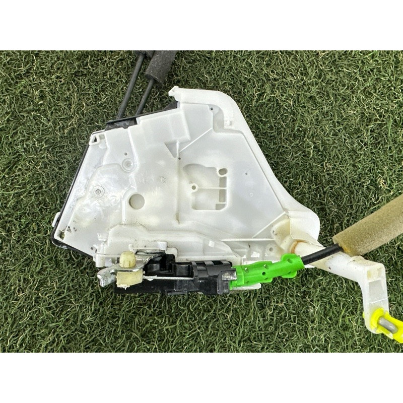 Замок двери (кузов и элементы) Nissan Rogue T33 2021 2.5 805016RA0A