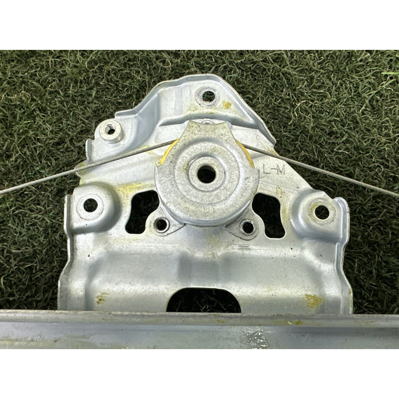 Механізм склопідйомника (кузов і елементи) Nissan Rogue T33 2022 1.5 827216RR0A