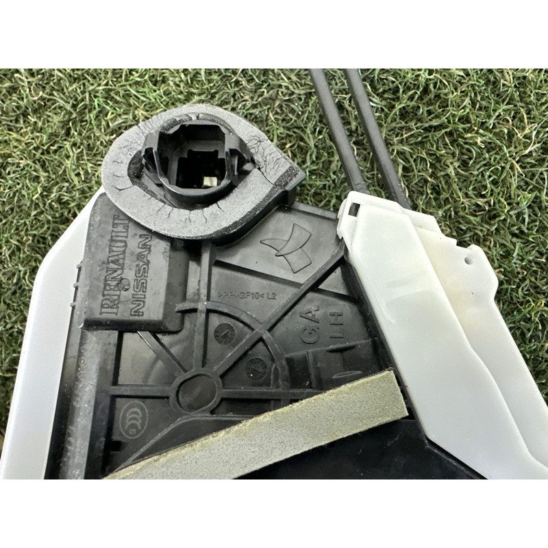 Замок двери (кузов и элементы) Nissan Rogue T33 2021 2.5 825016RA0A