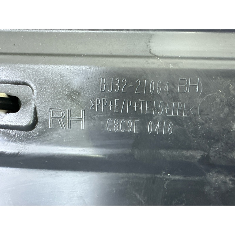 Накладка двері зовнішня (кузов и элементы) LAND ROVER Range Rover Evoque L538 2015 2.0 LR045547