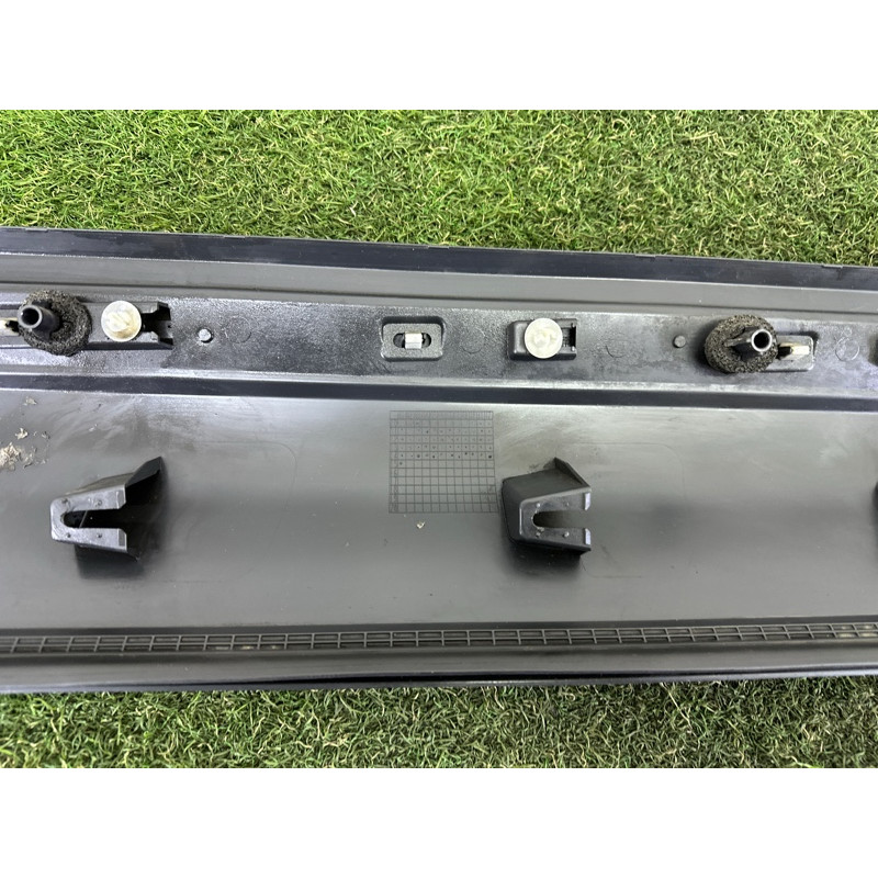 Накладка двері зовнішня (кузов и элементы) LAND ROVER Range Rover Evoque L538 2015 2.0 LR045548