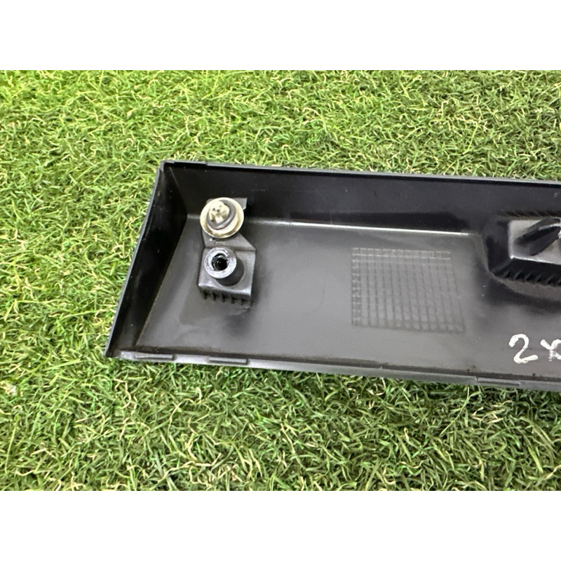 Накладка двери внешняя (кузов и элементы) BMW X1 F48 2018 2.0 51137352091