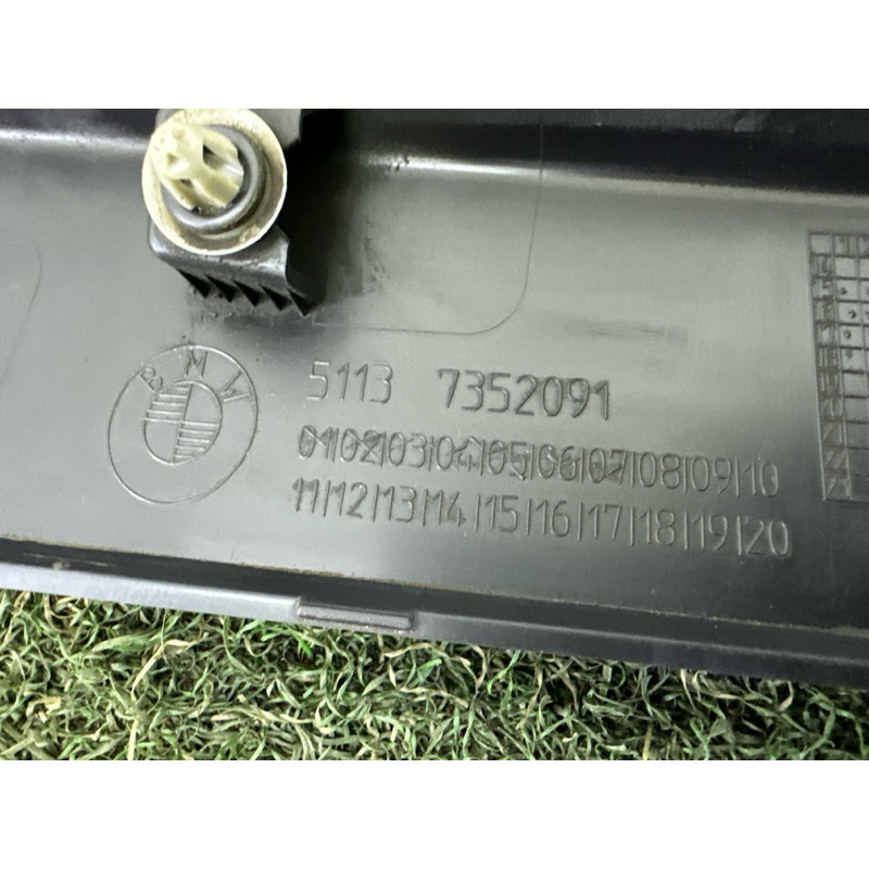 Накладка двери внешняя (кузов и элементы) BMW X1 F48 2018 2.0 51137352091