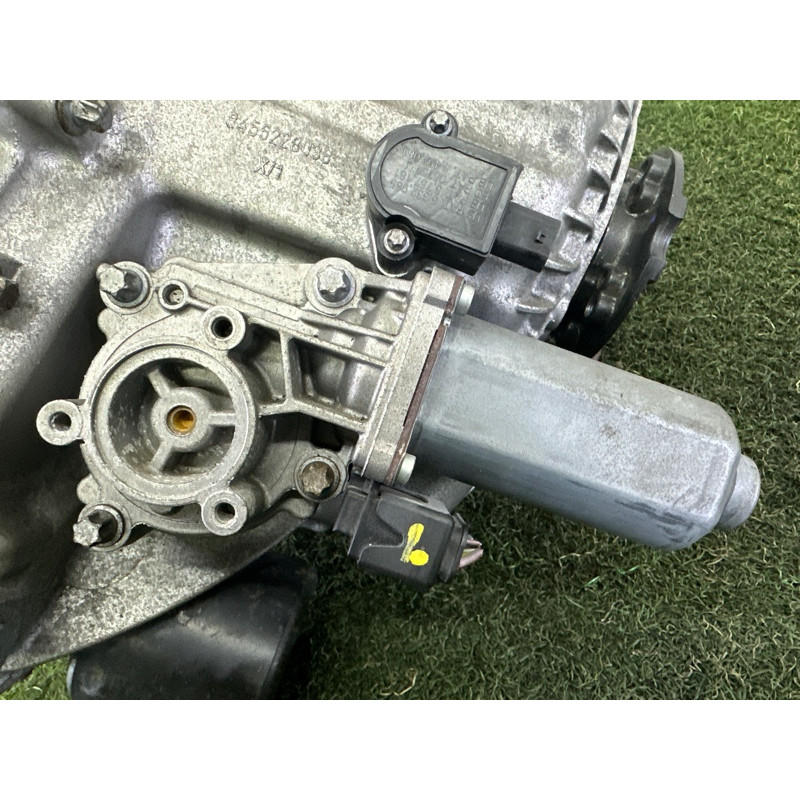 Роздавальна коробка (трансмиссия) LAND ROVER Range Rover L405 2014 5.0 LR052611