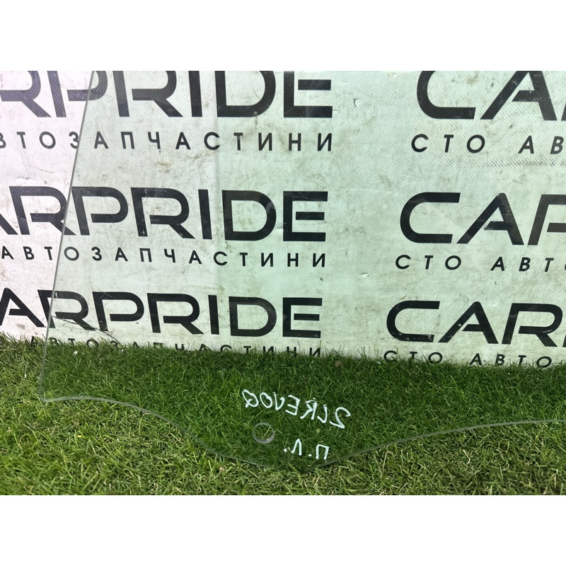 Стекло (кузов и элементы) LAND ROVER Range Rover Evoque L538 2015 2.0 LR044526