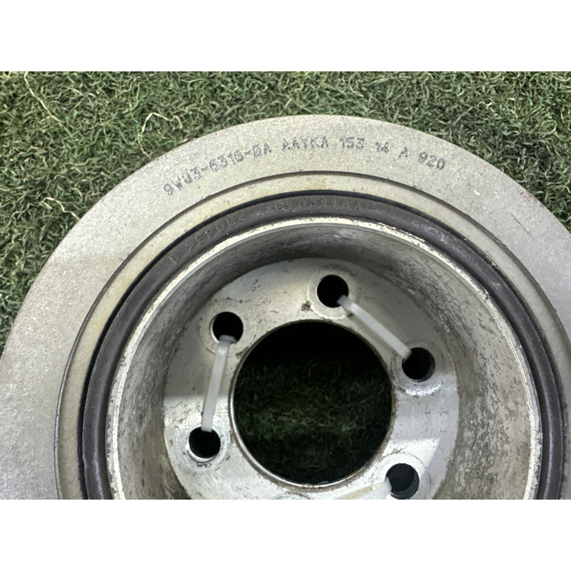Шків колінвалу (двигатель и элементы) LAND ROVER Range Rover L405 2014 5.0 LR011972