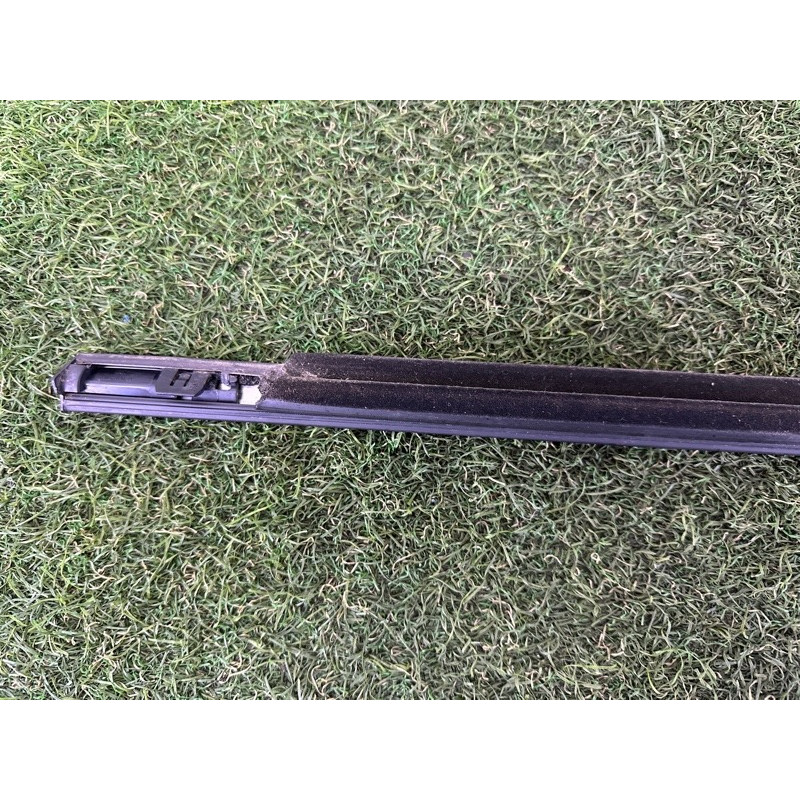 Молдинг скла (кузов і елементи) Nissan Rogue T33 2022 1.5 828206RA0A