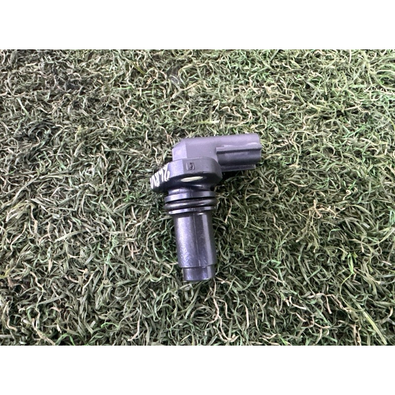 Датчик положения распредвала (электрика двигателя) LAND ROVER Range Rover L405 2014 5.0 LR014372
