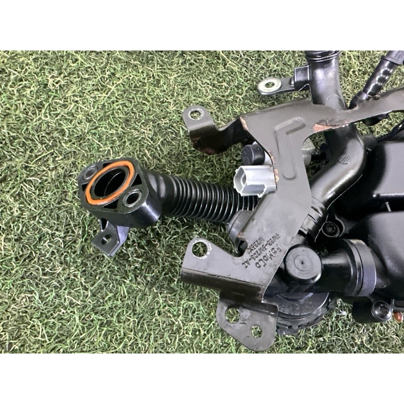 Повітряний резонатор (впускная система) LAND ROVER Range Rover L405 2014 5.0 LR049366
