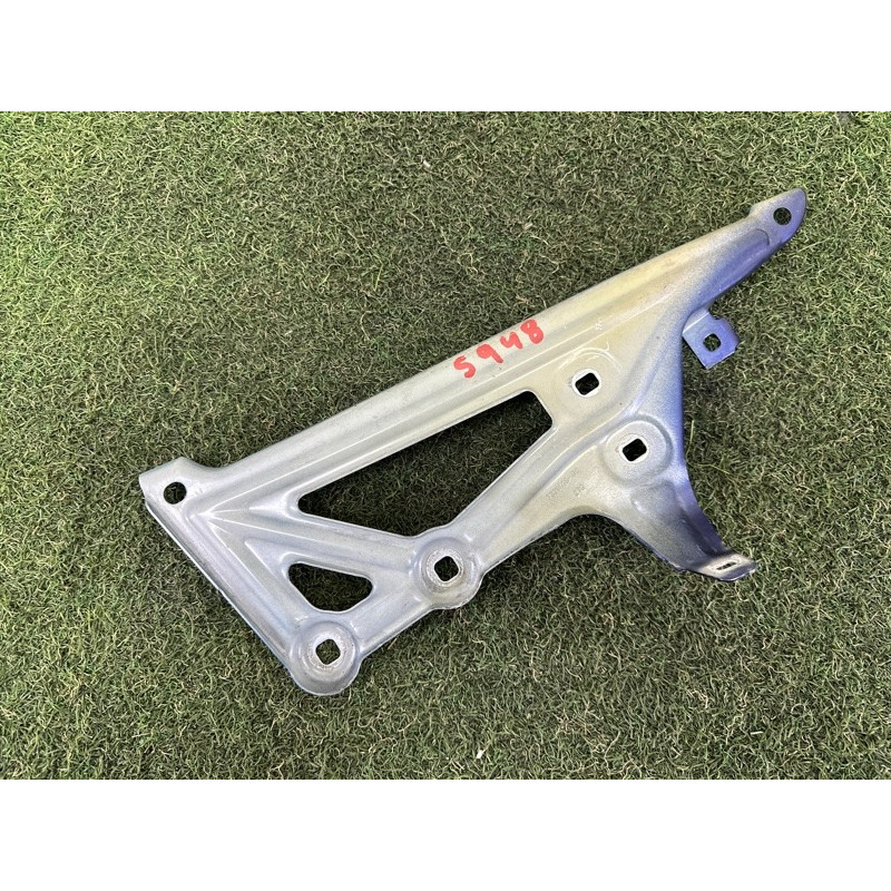 Кріплення крила (кузов і елементи) BMW X1 F48 2016 2.0 41007427130