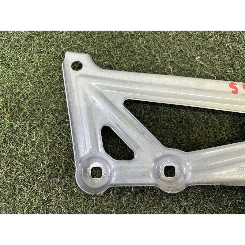 Кріплення крила (кузов і елементи) BMW X1 F48 2016 2.0 41007427130