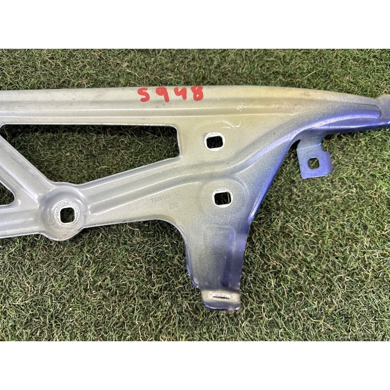 Кріплення крила (кузов і елементи) BMW X1 F48 2016 2.0 41007427130