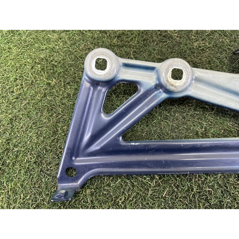 Кріплення крила (кузов і елементи) BMW X1 F48 2016 2.0 41007427130