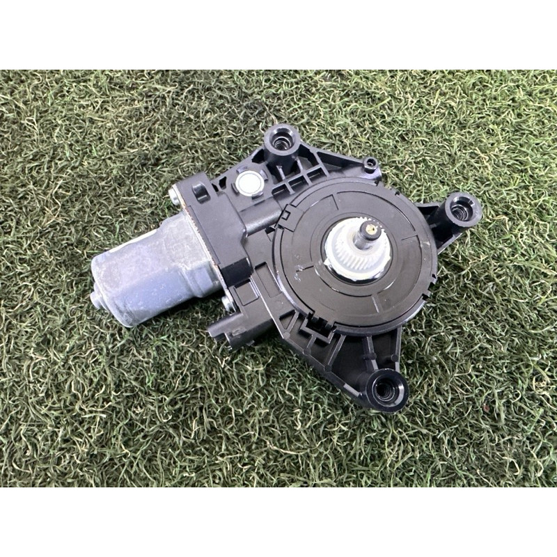 Мотор стеклоподъемника (электрика) Nissan Rogue T33 2022 1.5 807306RR0A