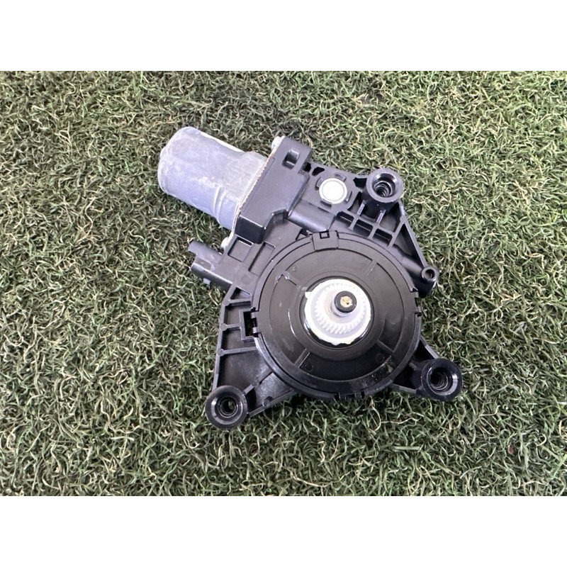 Мотор стеклоподъемника (электрика) Nissan Rogue T33 2022 1.5 807306RR0A