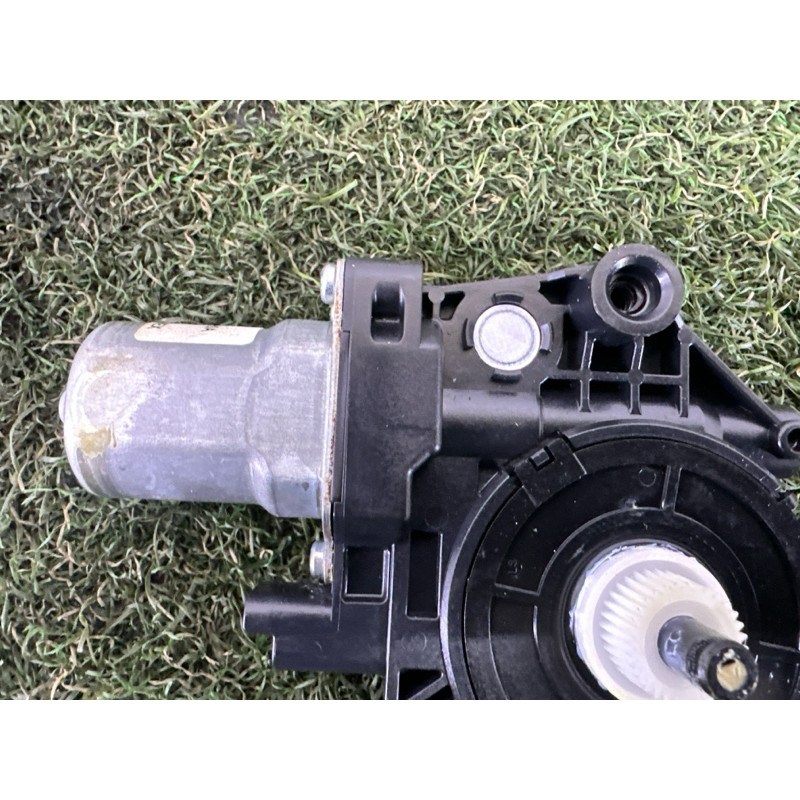 Мотор склопідйомника (електрика) Nissan Rogue T33 2022 1.5 807306RR0A