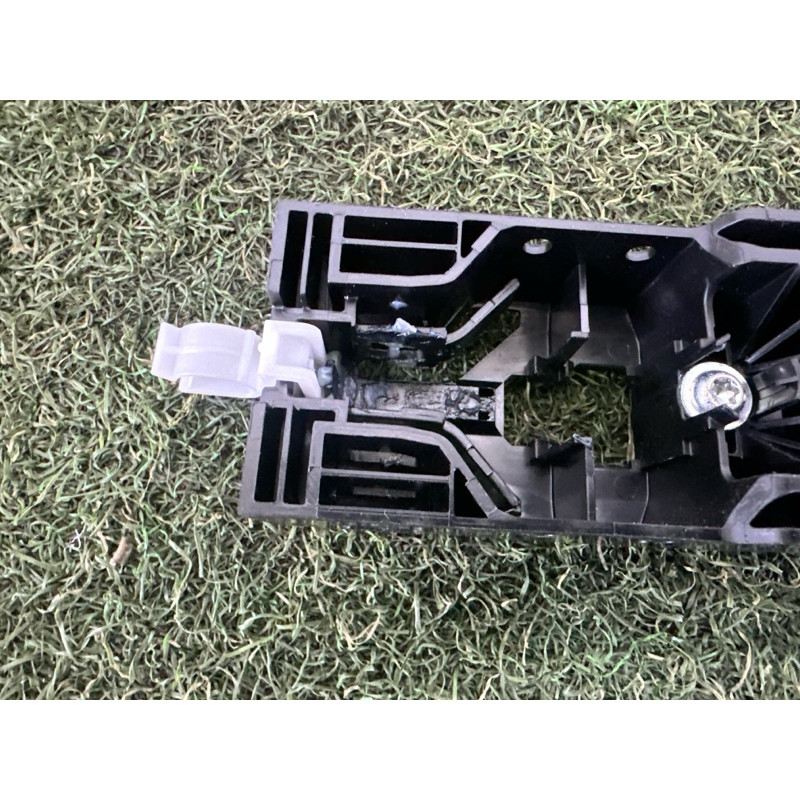 Кронштейн ручки двери (кузов и элементы) Nissan Rogue T33 2022 1.5 826106RR0A