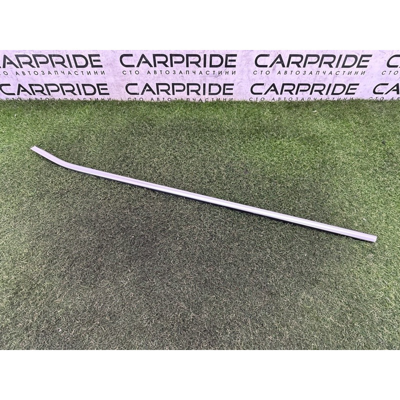 Молдинг скла (кузов і елементи) BMW X1 F48 2018 2.0 51337352441