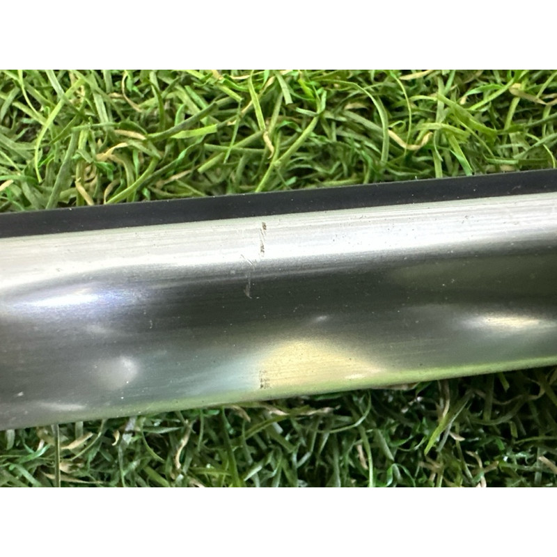 Молдинг скла (кузов і елементи) BMW X1 F48 2018 2.0 51337352441