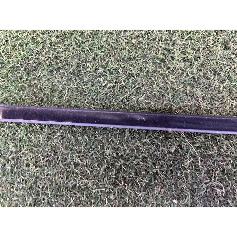 Молдинг скла (кузов і елементи) BMW X1 F48 2018 2.0 51337352441