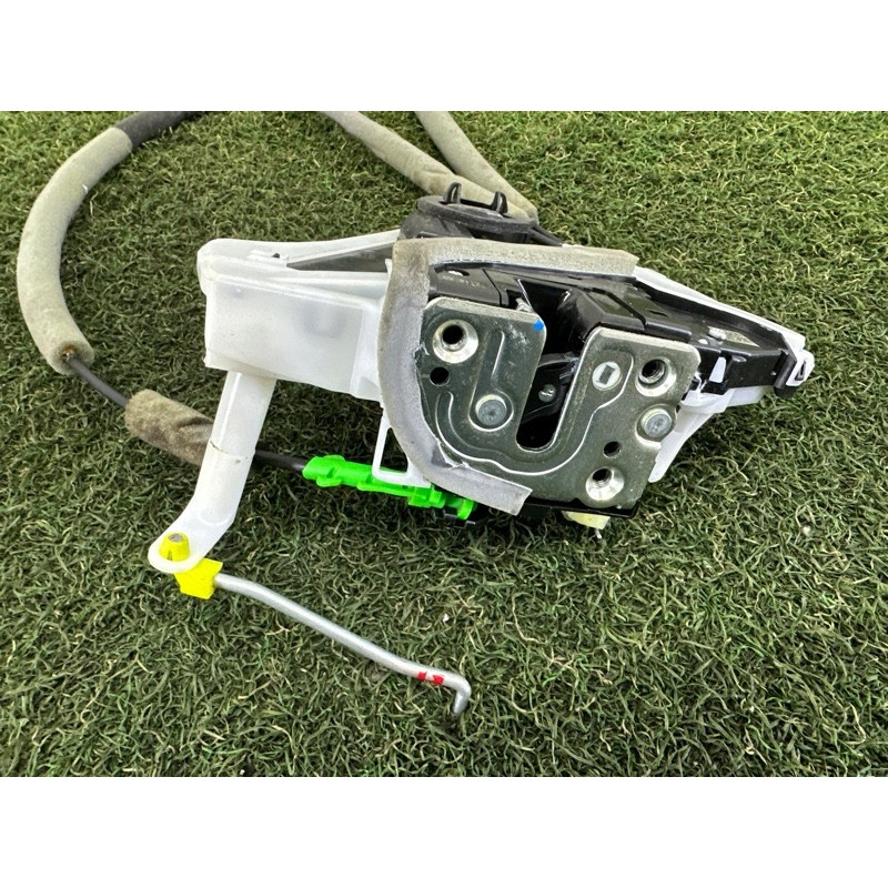 Замок двери (кузов и элементы) Nissan Rogue T33 2022 1.5 805016RR0A