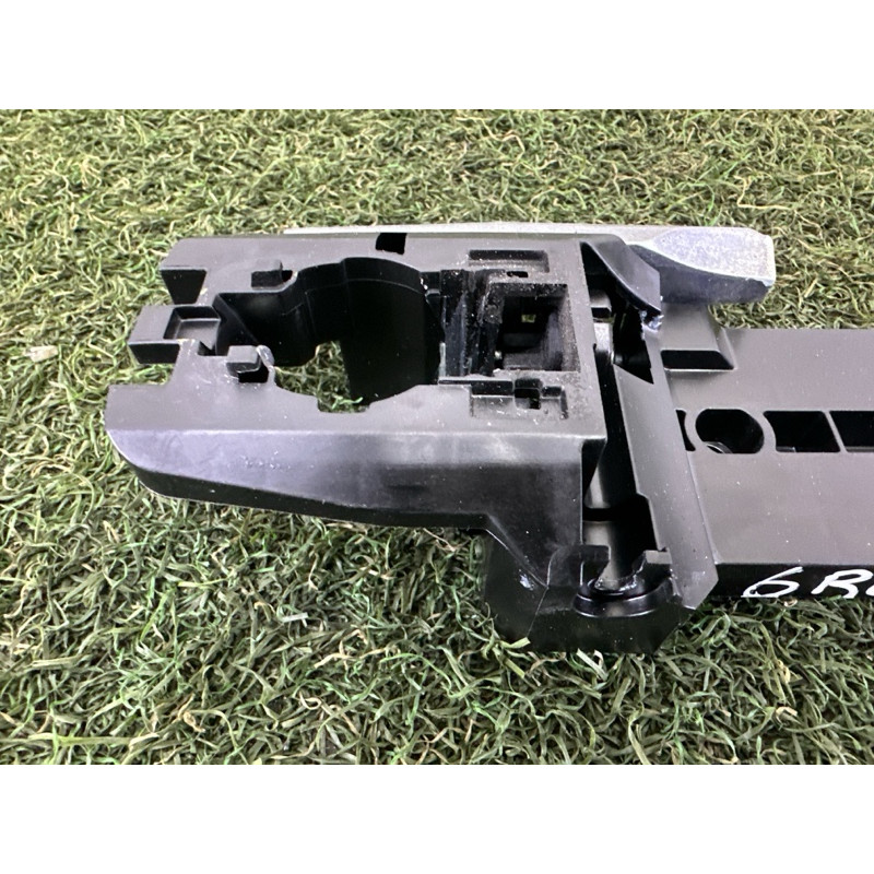 Кронштейн ручки двери (кузов и элементы) Nissan Rogue T33 2022 1.5 806106RR0A