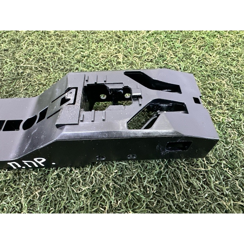 Кронштейн ручки двери (кузов и элементы) Nissan Rogue T33 2022 1.5 806106RR0A