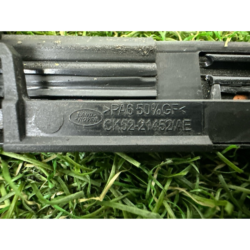 Молдинг скла (кузов и элементы) LAND ROVER Range Rover L405 2014 5.0 LR034033