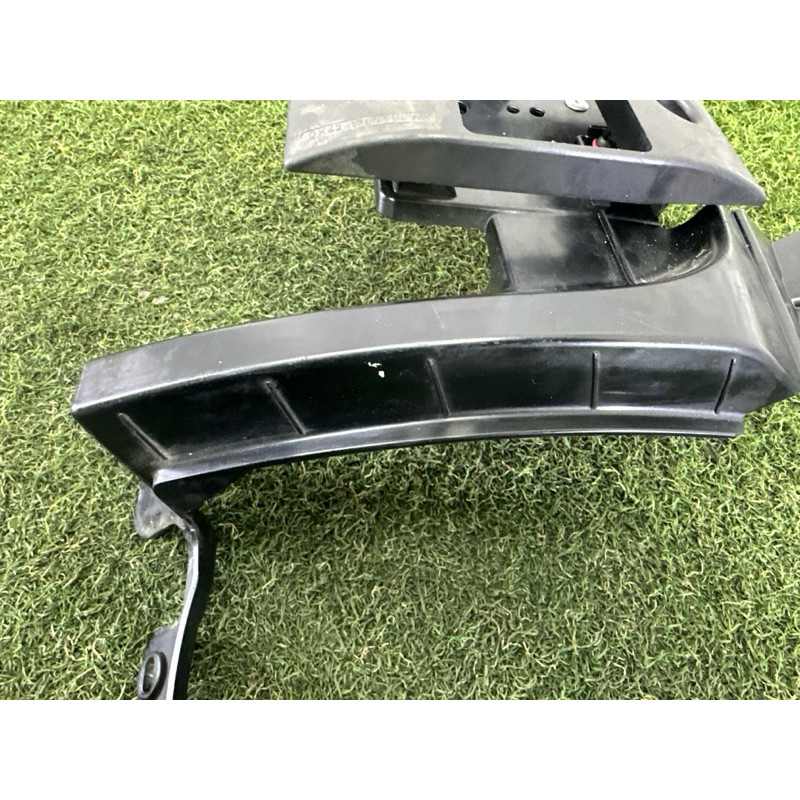 Кронштейн датчика слепых зон (кузов и элементы) LAND ROVER Range Rover Evoque L538 2015 2.0 LR048700