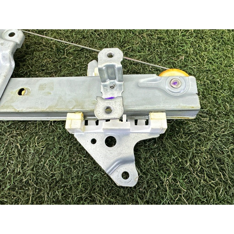 Механизм стеклоподъемника (кузов и элементы) Nissan Rogue T33 2022 1.5 827206RR0A