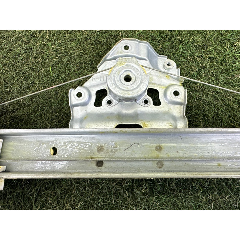 Механизм стеклоподъемника (кузов и элементы) Nissan Rogue T33 2022 1.5 827206RR0A