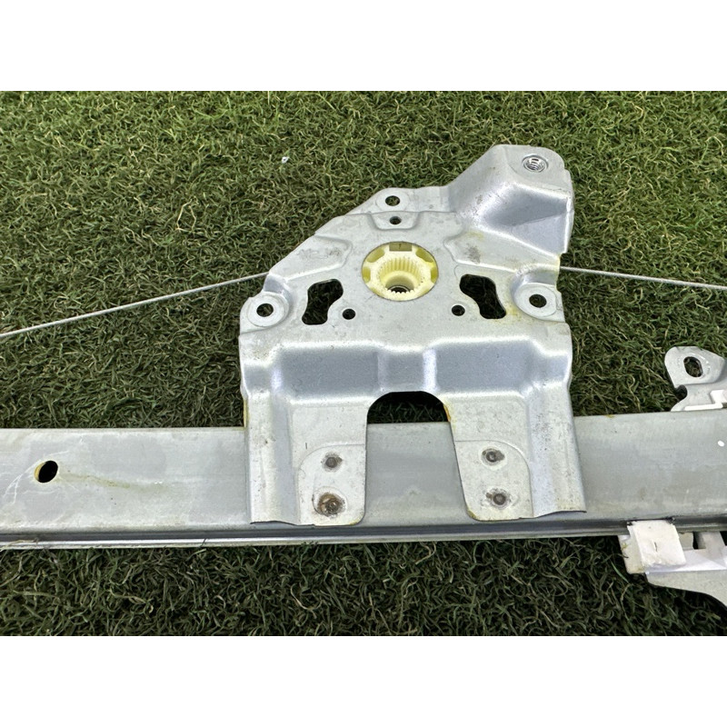 Механизм стеклоподъемника (кузов и элементы) Nissan Rogue T33 2022 1.5 807216RR0A