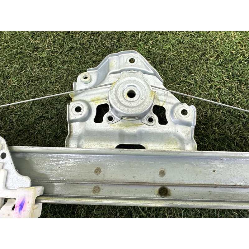 Механизм стеклоподъемника (кузов и элементы) Nissan Rogue T33 2022 1.5 807216RR0A