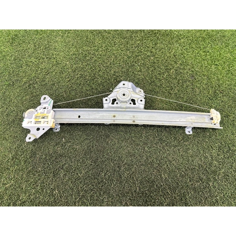 Механизм стеклоподъемника (кузов и элементы) Nissan Rogue T33 2022 1.5 807206RR0A