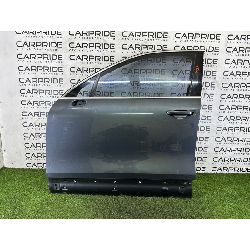 Двері (зовнішні елементи кузова) Volkswagen Touareg NF 2013 3.6 CGRA 7P0831055