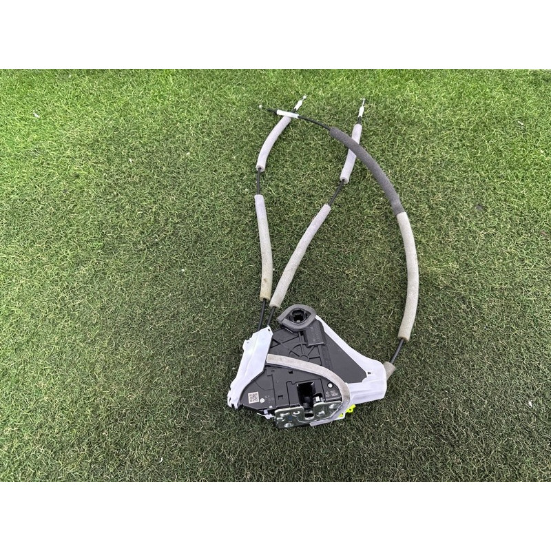 Замок дверей (кузов і елементи) Nissan Rogue T33 2022 1.5 805006RR0A