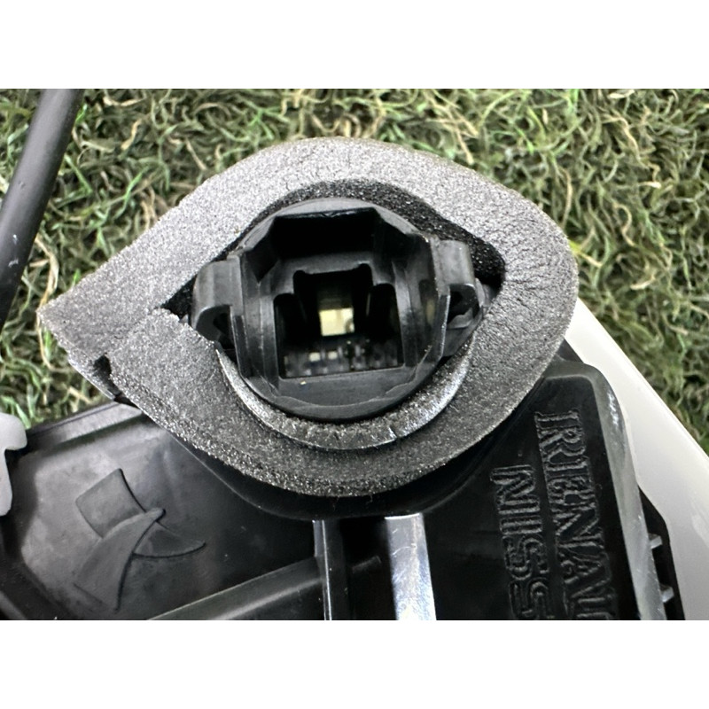 Замок дверей (кузов і елементи) Nissan Rogue T33 2022 1.5 825006RR0A