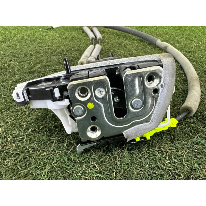 Замок дверей (кузов і елементи) Nissan Rogue T33 2022 1.5 825006RR0A