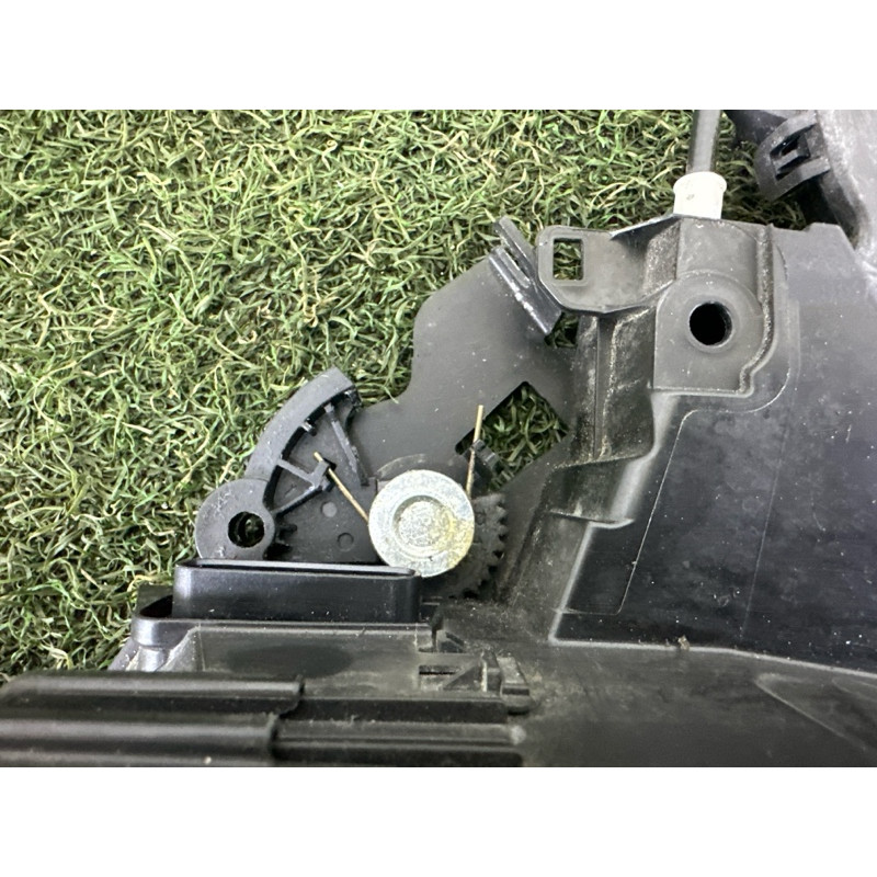 Замок двери (кузов и элементы) LAND ROVER Range Rover L405 2014 5.0 LR064792