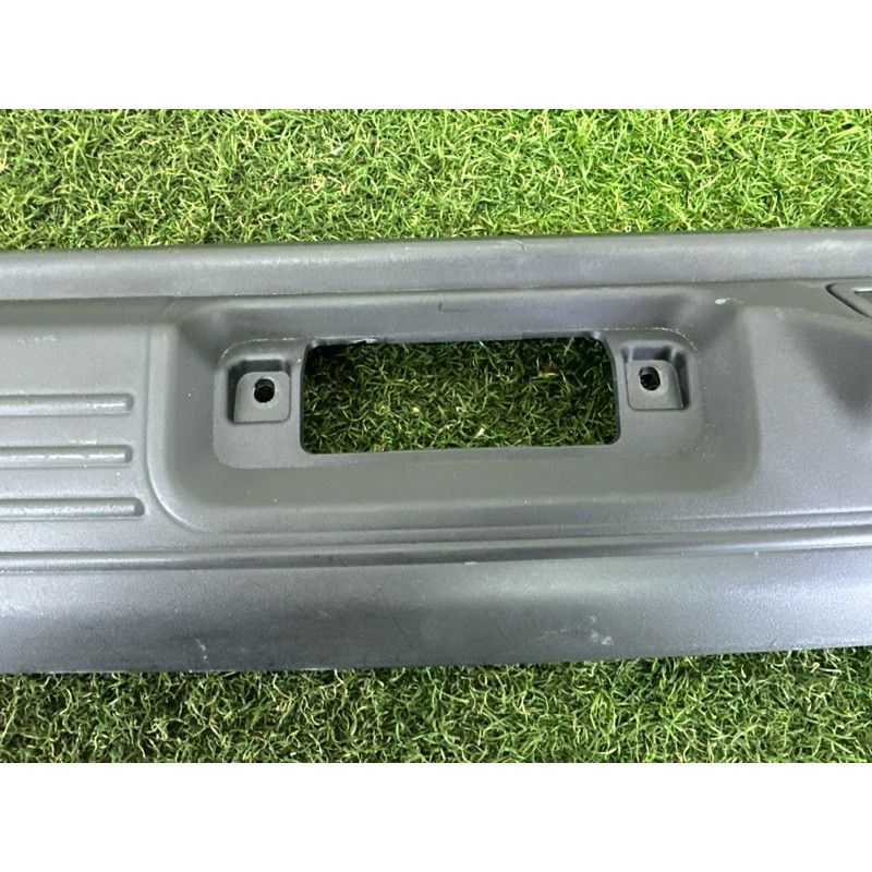 Обшивка кришки багажника (салон) LAND ROVER Range Rover L405 2014 5.0 LR038140