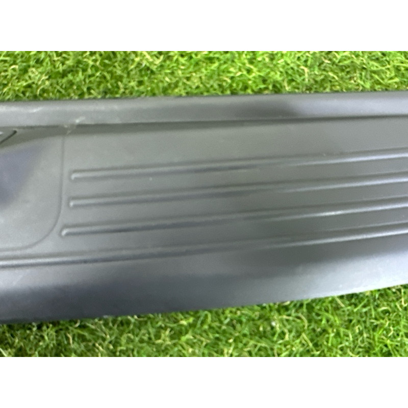 Обшивка кришки багажника (салон) LAND ROVER Range Rover L405 2014 5.0 LR038140