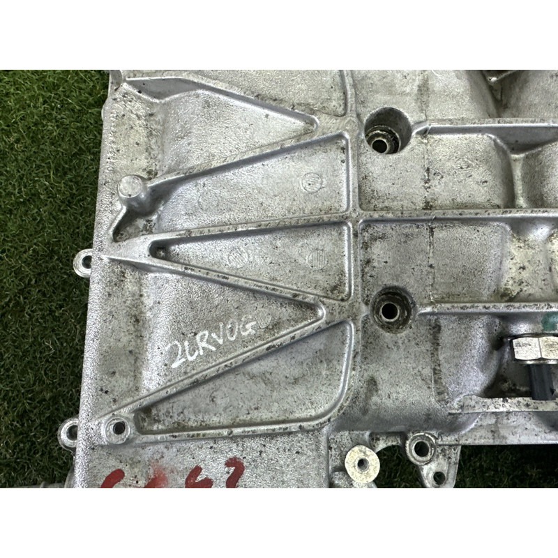 Коллектор впускной (впускная система) LAND ROVER Range Rover L405 2014 5.0 LR083608