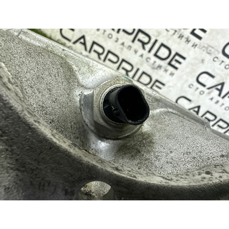 Коллектор впускной (впускная система) LAND ROVER Range Rover L405 2014 5.0 LR083608