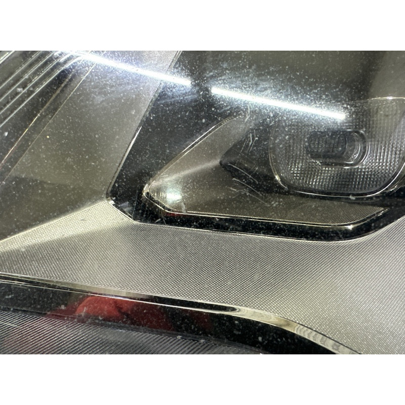 Фара (оптика) Volkswagen Touareg NF 2013 3.6 CGRA 7P1941751A
