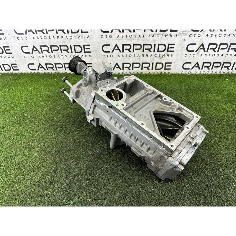 Компресор ДВЗ (впускная система) LAND ROVER Range Rover L405 2014 5.0 LR036194