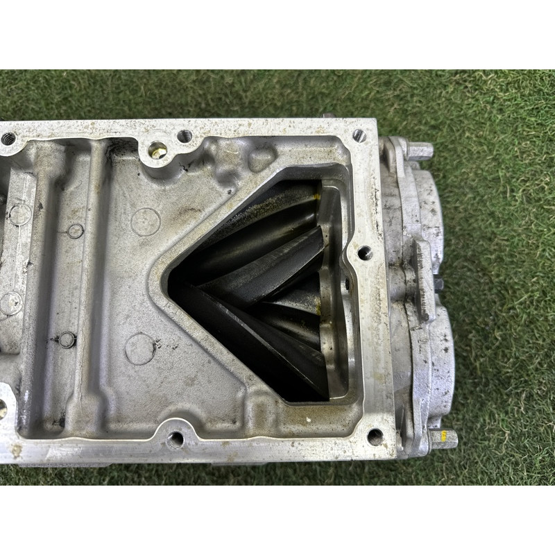 Компресор ДВЗ (впускная система) LAND ROVER Range Rover L405 2014 5.0 LR036194