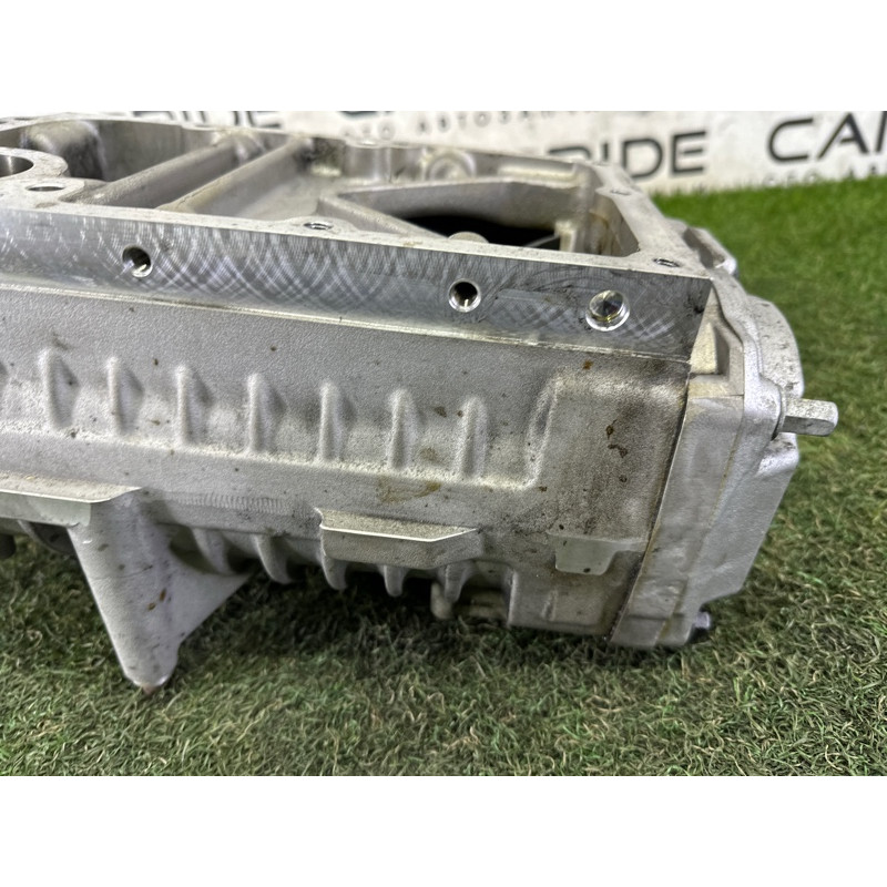 Компресор ДВЗ (впускная система) LAND ROVER Range Rover L405 2014 5.0 LR036194